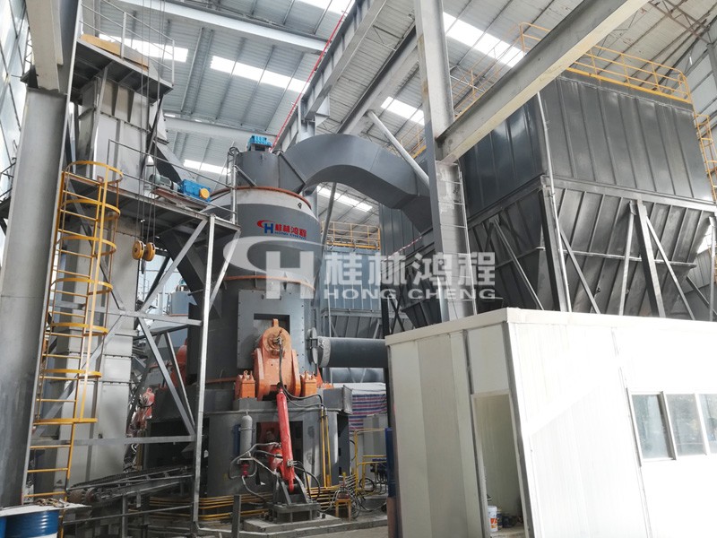 HLM1700生石灰粉磨設備325目D85時產(chǎn)25噸河北項目 HLM1700生石灰粉磨設備325目D85時產(chǎn)25噸河北項目